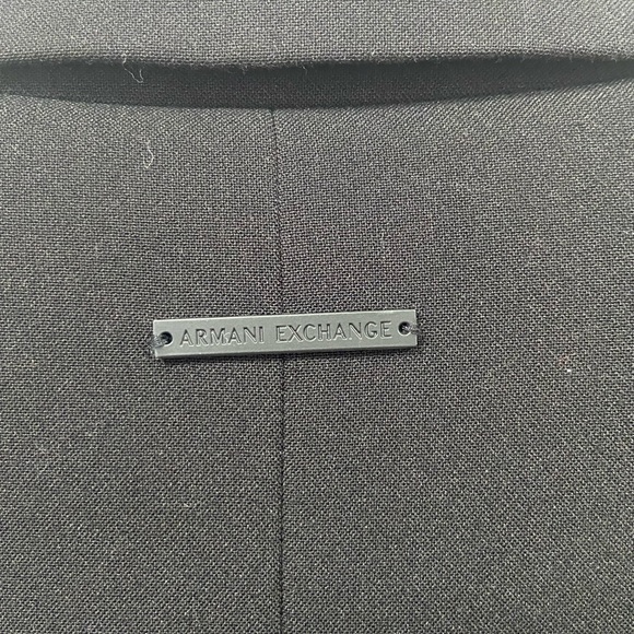 Woman’s Armani Exchange black blazer size 6 - Picture 3 of 6